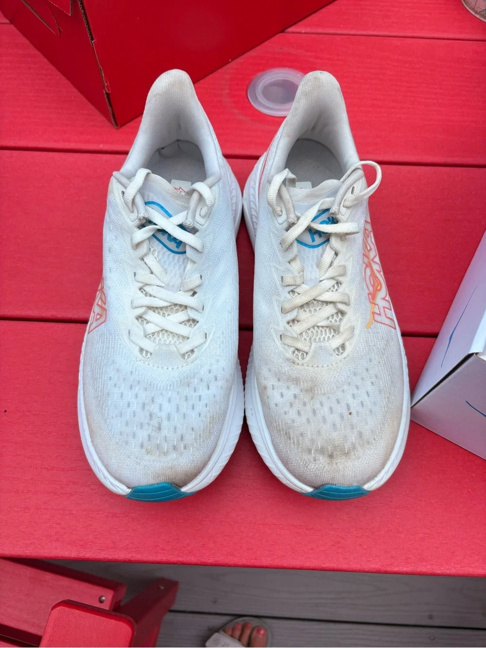 Hoka Mach 6 White Running Shoes with Coral Accent